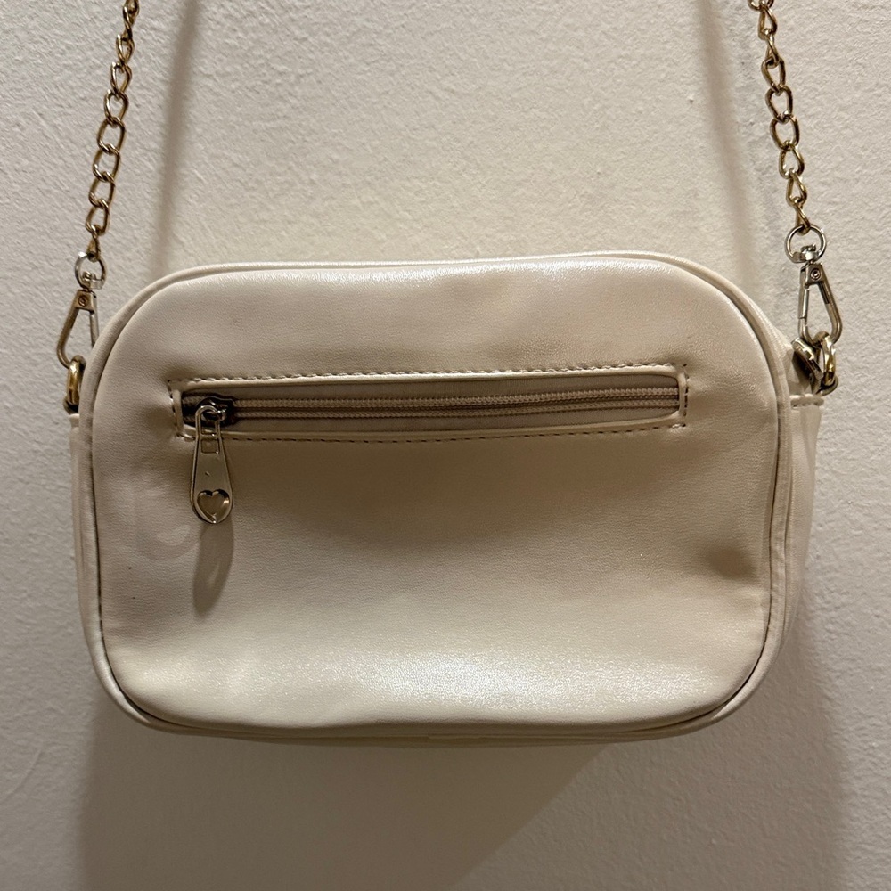 Cream Quilted Crossbody Bag with Gold Chain Strap - Picture 4 of 5